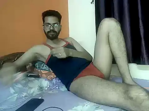 arhan3043 online show from October 5, 2025, 7:01 pm