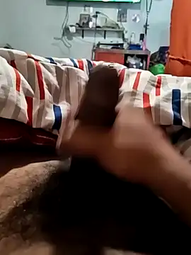 Snapshot of Gerardo31017 chatting on November 7, 2025, 2:50 pm Gerardo31017 online show from November 7, 2025, 2:50 pm