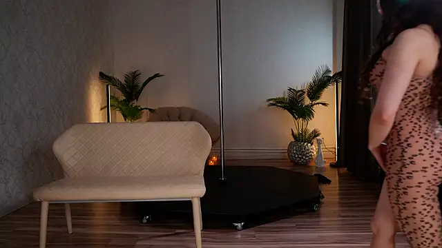 KittyCaitlin online show from March 29, 2026, 9:15 pm