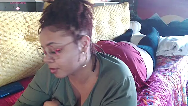 -khayaparker online show from January 8, 2025, 8:29 pm