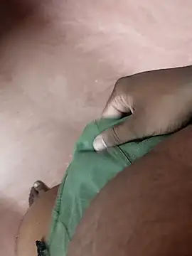 Snapshot of dinesh682 chatting on April 10, 2026, 6:29 am dinesh682 online show from April 10, 2026, 6:29 am