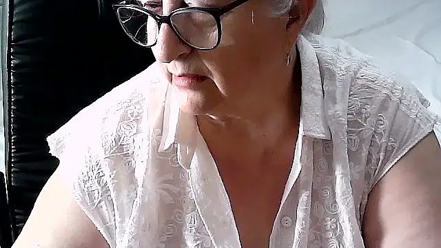 LolkaAlyss online show from February 18, 2025, 1:11 pm