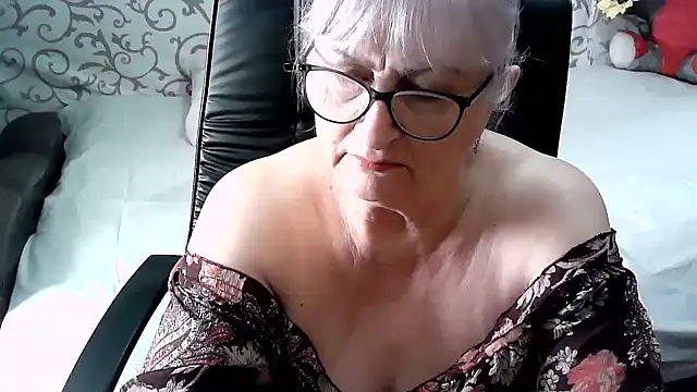 LolkaAlyss online show from February 21, 2025, 12:39 pm