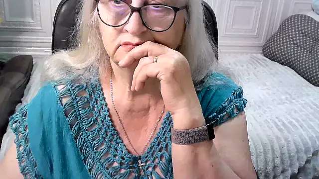 Snapshot of LolkaAlyss chatting on June 8, 2026, 6:47 am LolkaAlyss online show from June 8, 2026, 6:47 am