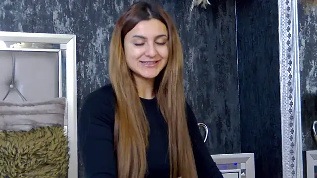 NicolePlay online show from January 10, 2025, 5:37 am