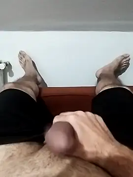 Snapshot of Aykut1990 chatting on October 20, 2025, 6:08 pm Aykut1990 online show from October 20, 2025, 6:08 pm