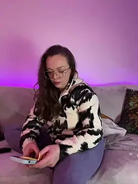 FemDom RubyKnightXXO online show from December 12, 2024, 7:48 pm