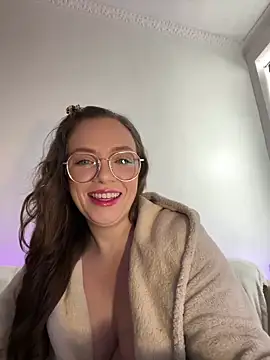 FemDom RubyKnightXXO online show from January 18, 2025, 1:18 pm