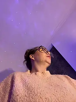 FemDom RubyKnightXXO online show from March 1, 2025, 9:37 pm