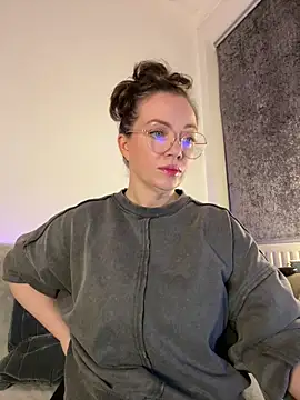 FemDom RubyKnightXXO online show from October 16, 2025, 6:31 pm