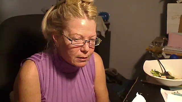 XTRAHORNYONE online show from March 14, 2025, 1:05 am