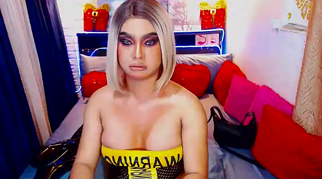 TsGoddessNhicolle online show from February 1, 2025, 4:14 am