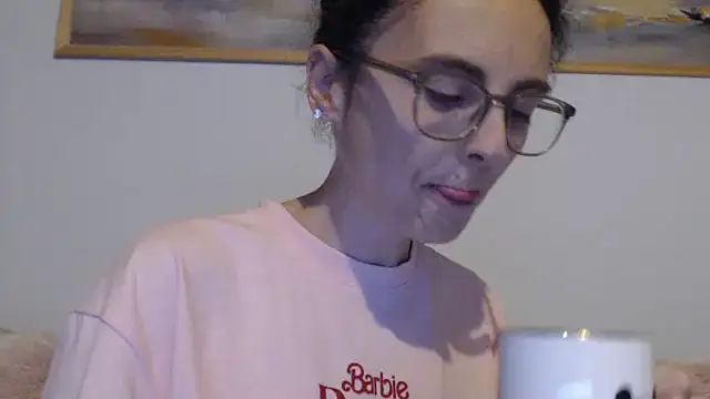 Snapshot of cleophee chatting on September 24, 2025, 5:22 am cleophee online show from September 24, 2025, 5:22 am