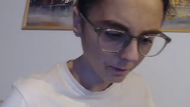 Snapshot of cleophee chatting on October 18, 2025, 6:05 am cleophee online show from October 18, 2025, 6:05 am