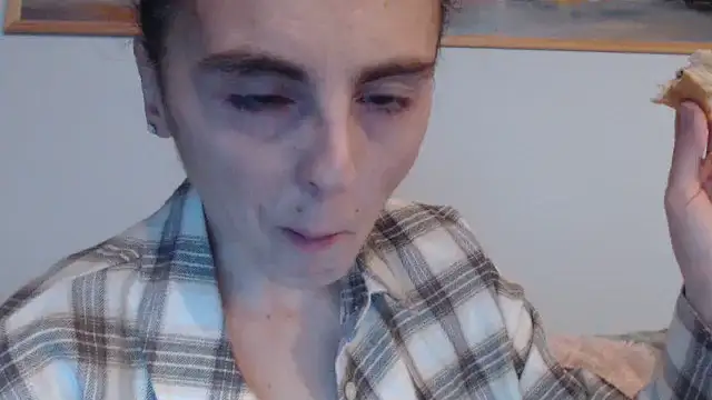 Snapshot of cleophee chatting on October 29, 2025, 6:37 am cleophee online show from October 29, 2025, 6:37 am