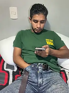 Darkdickhard online show from October 17, 2025, 3:20 am