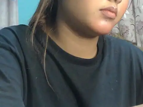 NancyRuvi online show from November 19, 2025, 3:12 pm