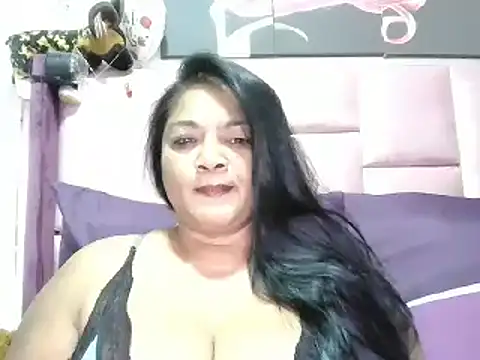 Snapshot of IndianDelia chatting on May 5, 2026, 3:58 am IndianDelia online show from May 5, 2026, 3:58 am
