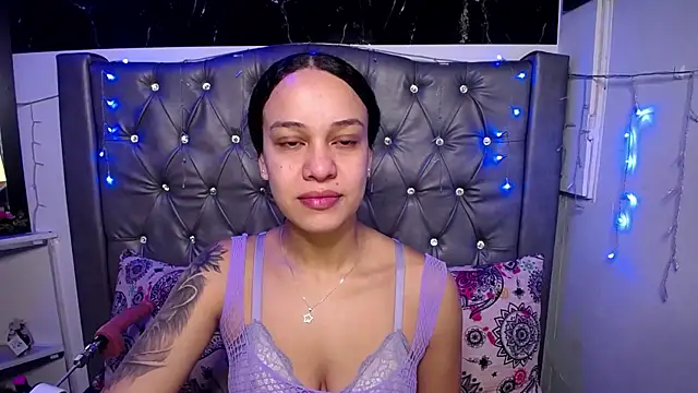 Snapshot of LAILAGUMMY chatting on March 5, 2025, 12:00 pm LAILAGUMMY online show from March 5, 2025, 12:00 pm