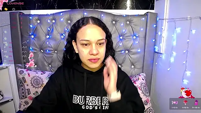 Snapshot of LAILAGUMMY chatting on March 21, 2025, 12:06 pm LAILAGUMMY online show from March 21, 2025, 12:06 pm