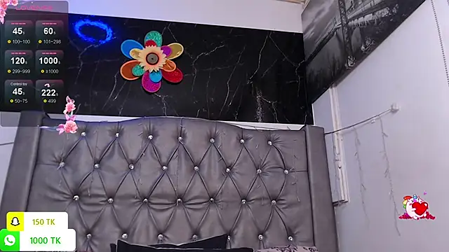 Snapshot of LAILAGUMMY chatting on November 6, 2025, 2:18 pm LAILAGUMMY online show from November 6, 2025, 2:18 pm