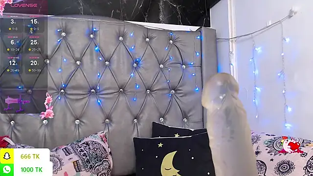 LAILAGUMMY online show from April 9, 2026, 2:33 pm