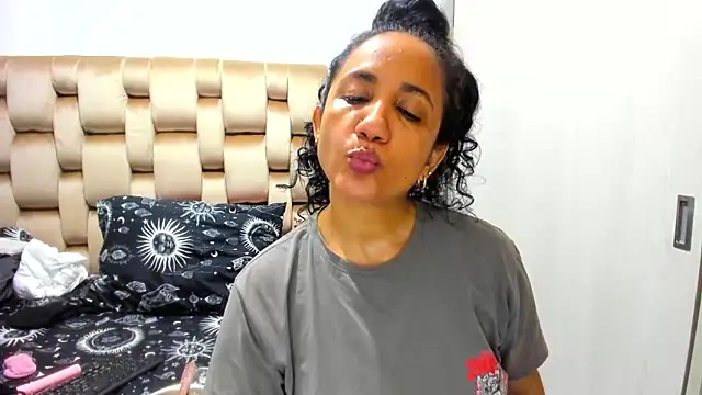 Snapshot of alaskmiller1 chatting on April 29, 2026, 2:04 am alaskmiller1 online show from April 29, 2026, 2:04 am