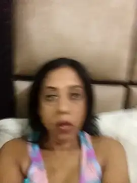 Mahi4luv online show from April 17, 2026, 10:57 pm