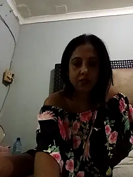 Snapshot of Mahi4luv chatting on April 26, 2026, 7:44 pm Mahi4luv online show from April 26, 2026, 7:44 pm