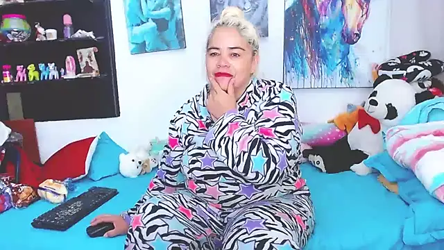 estrellita fugaz16x online show from January 20, 2025, 10:18 am