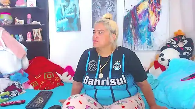 estrellita fugaz16x online show from January 28, 2025, 2:11 am