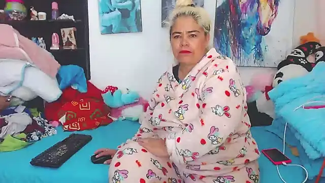 estrellita fugaz16x online show from January 28, 2025, 1:27 pm