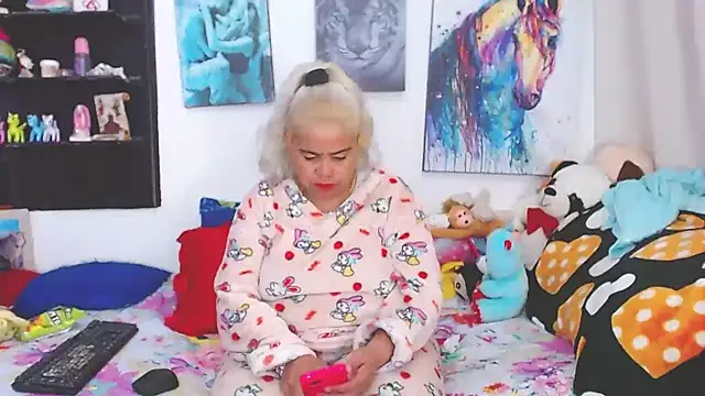 estrellita fugaz16x online show from March 15, 2025, 2:56 am