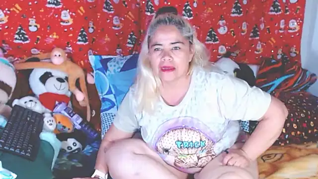 estrellita fugaz16x online show from January 7, 2026, 3:31 am