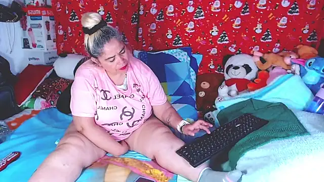 estrellita fugaz16x online show from March 5, 2026, 4:30 am