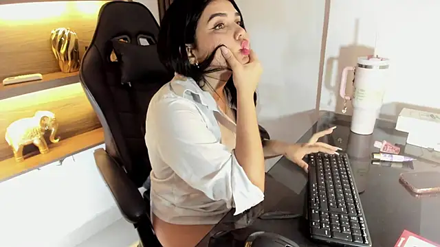 Maddysex  online show from March 10, 2025, 5:50 pm