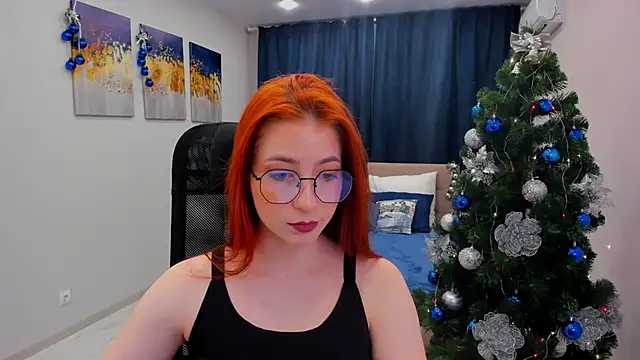 Snapshot of _FireInMySoul_ chatting on December 18, 2024, 1:37 am FireInMySoul online show from December 18, 2024, 1:37 am