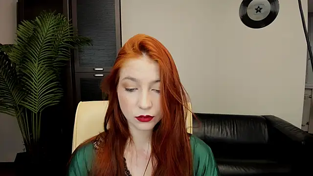 Snapshot of _FireInMySoul_ chatting on February 21, 2025, 2:17 am FireInMySoul online show from February 21, 2025, 2:17 am