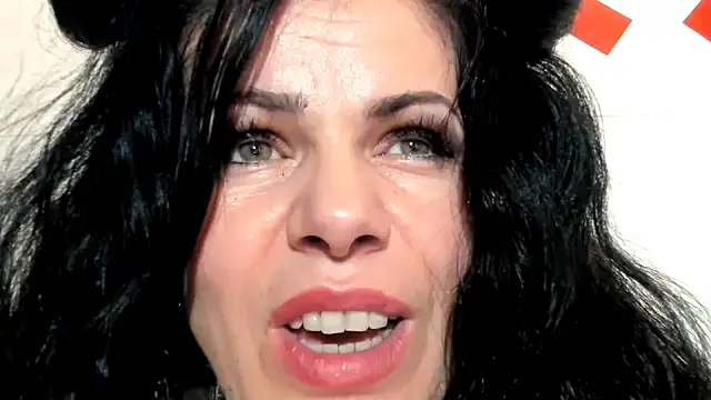 Snapshot of Sweet-Alice chatting on March 18, 2025, 6:14 am Sweet-Alice online show from March 18, 2025, 6:14 am