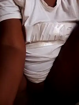 Snapshot of Mrsanaconda chatting on September 19, 2025, 3:41 am Mrsanaconda online show from September 19, 2025, 3:41 am