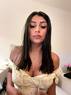 sweetAli  online show from November 15, 2025, 9:17 am