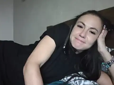 JulianaGold1 online show from January 14, 2025, 9:20 pm