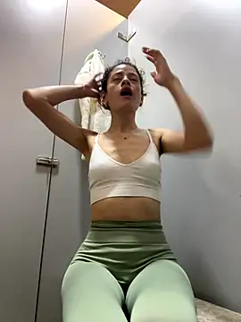 alana15 online show from November 2, 2025, 2:19 pm