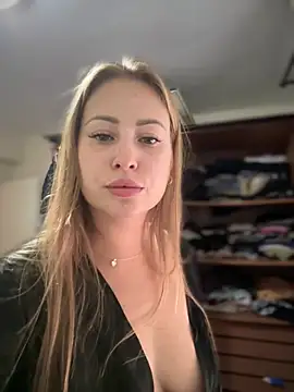 AlisaWhite online show from October 24, 2025, 3:30 pm