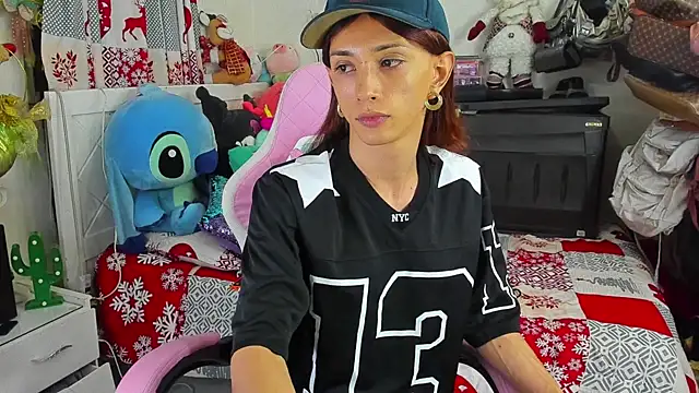Lawrncesofiets online show from December 9, 2024, 9:37 pm