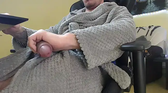 Snapshot of marioslim chatting on February 23, 2025, 12:05 pm marioslim online show from February 23, 2025, 12:05 pm