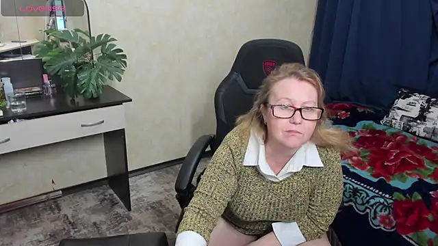 Frau Marta online show from December 12, 2024, 3:16 pm