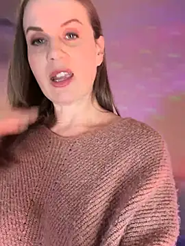 MaiseKnox online show from December 14, 2024, 12:22 am