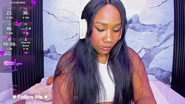 WhitneyWells online show from December 22, 2024, 4:39 am