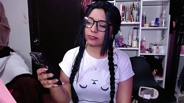 lil daisy7 online show from February 1, 2025, 4:03 am